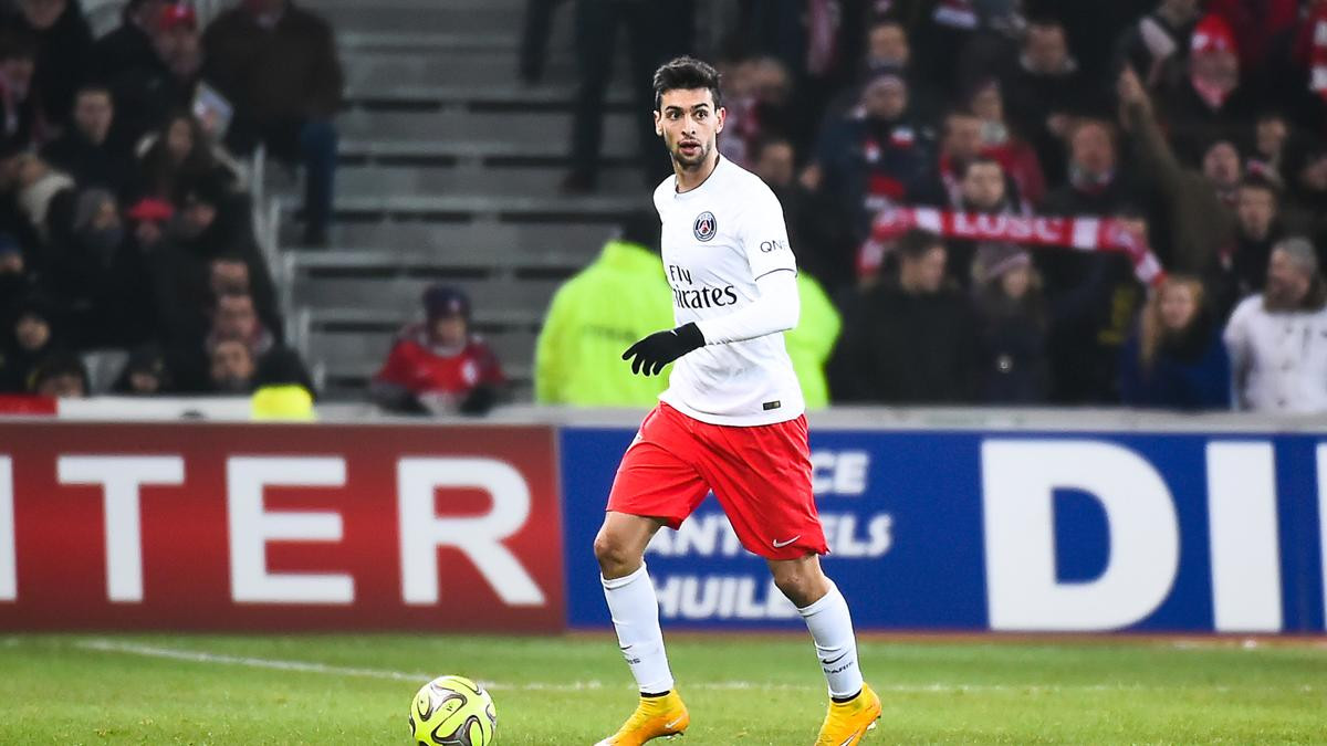 Mercato Psg Pastore Affiche Quelques Doutes Pour Son Avenir