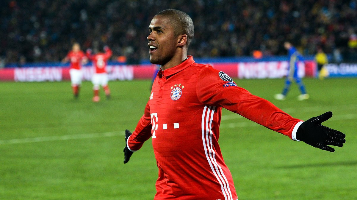 Mercato Psg Ces Derni Res Pr Cisions Sur La Piste Douglas Costa