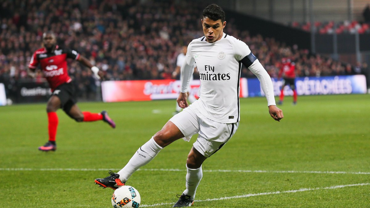 Psg Thiago Silva Se D Voile Sur Son R Le De Capitaine Le Sport