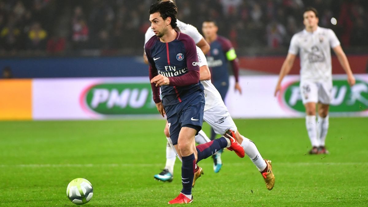 Psg Cet Ancien De Lom Qui Tacle Javier Pastore Le Sport