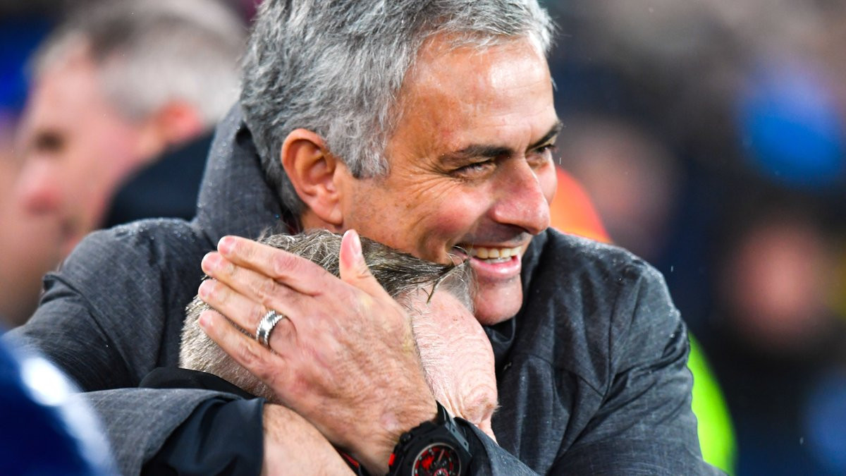 Mercato Manchester United José Mourinho justifie sa prolongation de