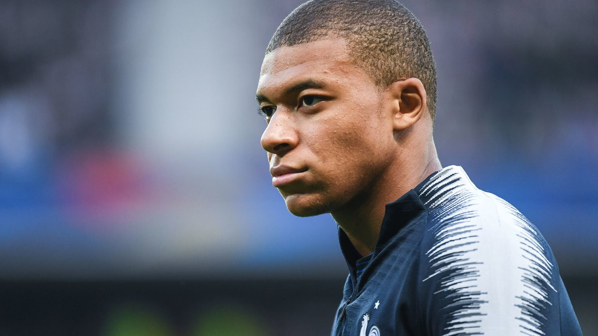 Mercato PSG Quand Mbappé lance un appel du pied à Arsène Wenger