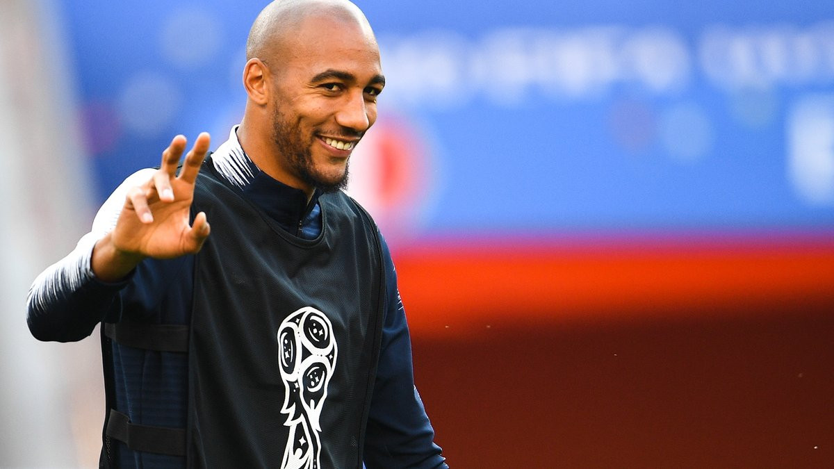 Mercato Barcelone Nouvelle Annonce De Taille Sur Le Dossier Nzonzi