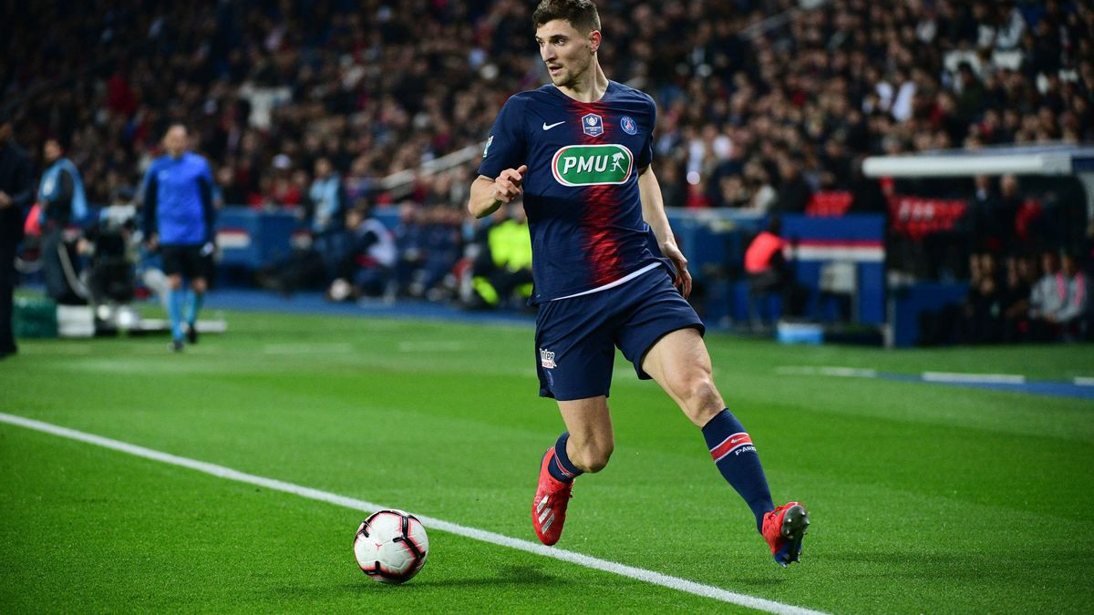 Mercato PSG Thomas Meunier De Plus En Plus Proche De Rejoindre