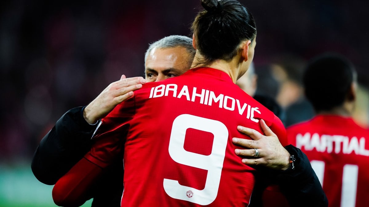 Manchester United Jos Mourinho Annonce La Couleur Pour Zlatan