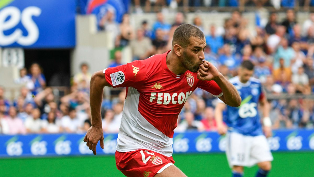 Mercato Bordeaux Voulait Prendre Slimani Le Sport