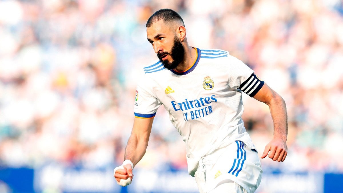 Mercato Real Madrid Karim Benzema Envoie Un Message Fort Sur Sa