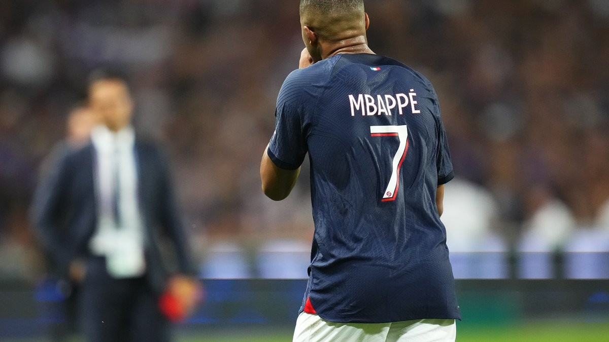 PSG Cest terminé pour Mbappé la décision est prise pour son avenir