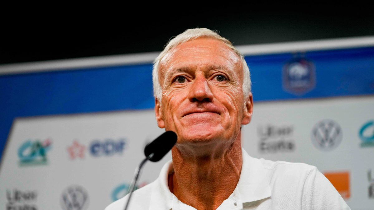 Equipe De France Casse T Te Pour Deschamps Il Envoie Un Message