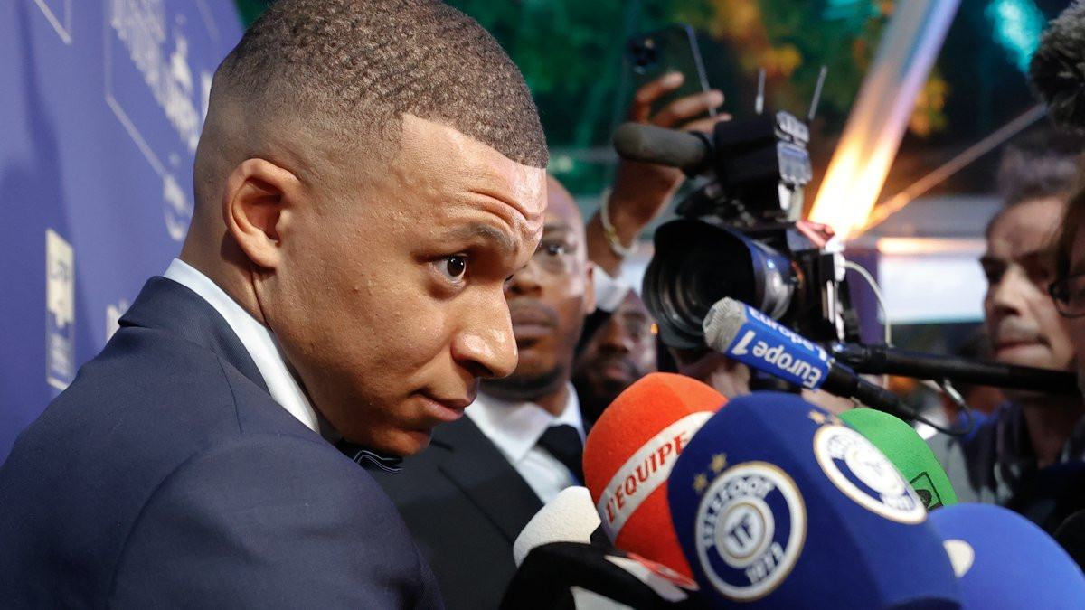 Transferts Mbappé sen va le PSG cible deux joueurs Le10sport