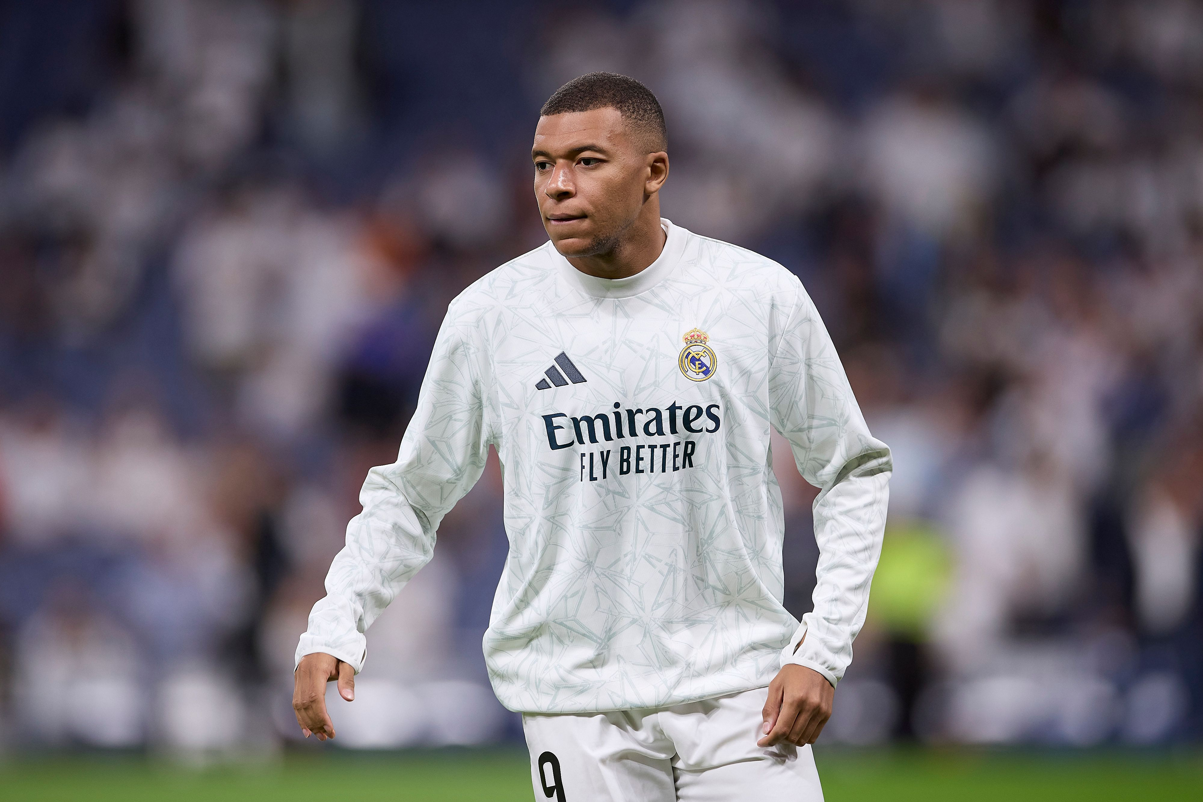 Real Madrid Mbappé va provoquer un clash dans le vestiaire