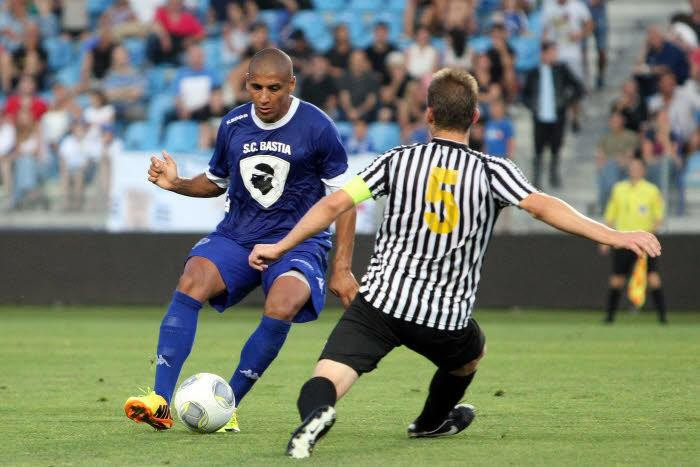 Chipz Foot SC Bastia - N°10 Khazri (Espoir) - Milieu De Terrain, Saison 2010-2011