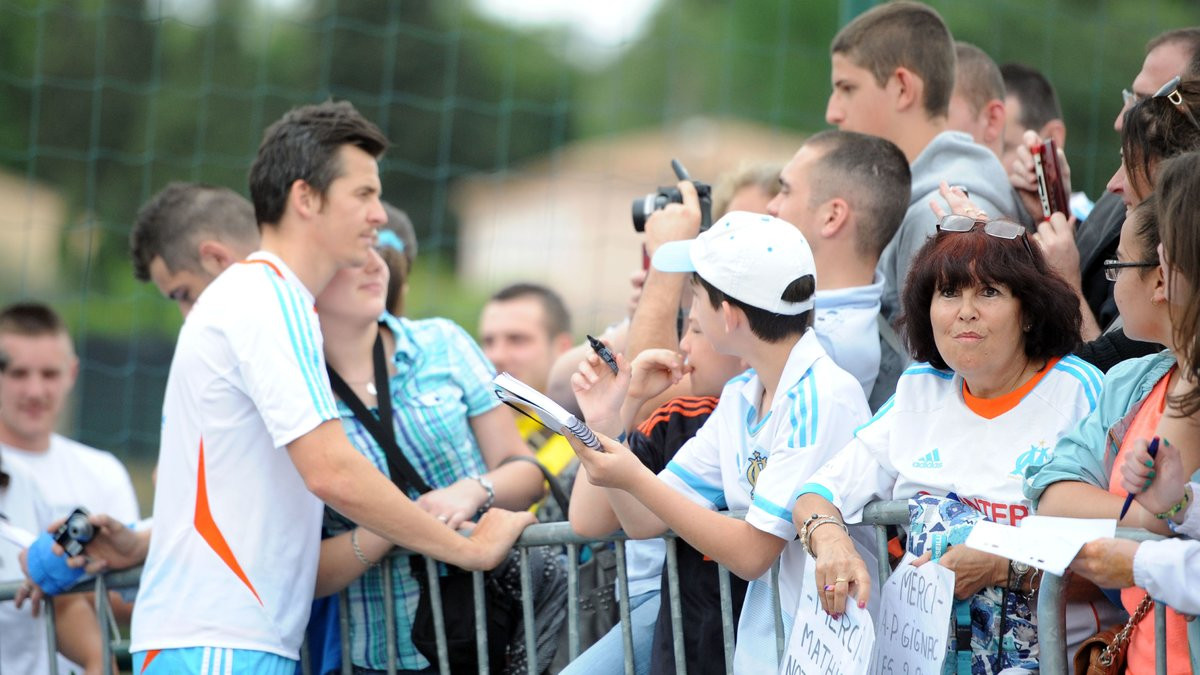 Om : joey barton évoque sa saison à l'om et s'enflamme pour les supporters marseillais!