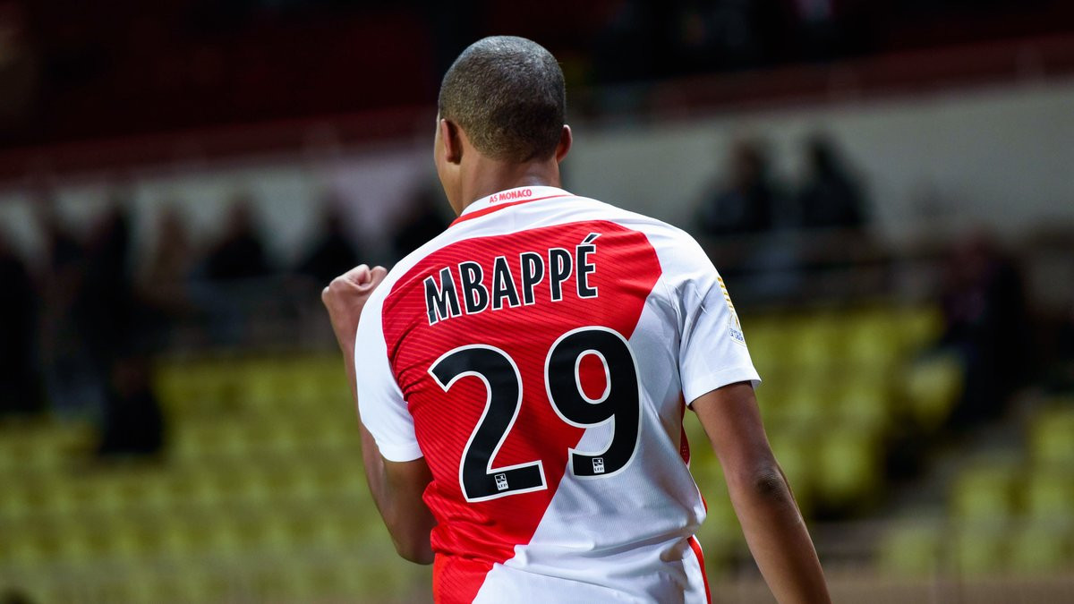 Mercato AS Monaco Un interet pour Mbappe Un club etranger se prononce. Le10sport