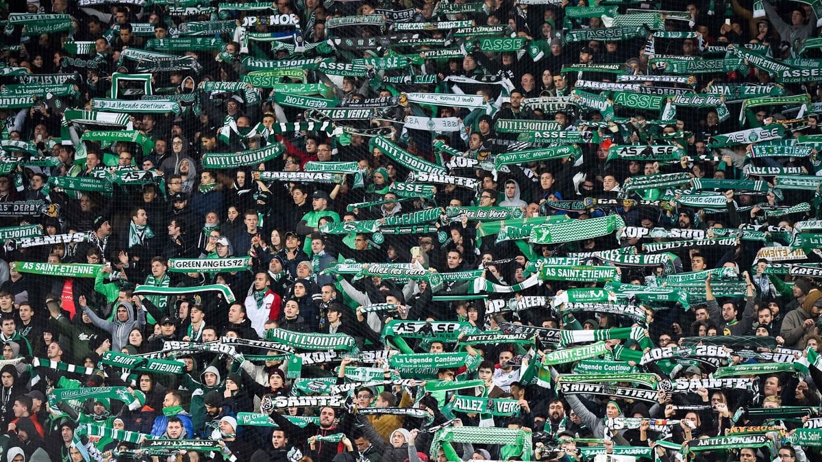 ASSE/OL - Polémique : Tifo, derby… La réponse sans appel des supporters ...