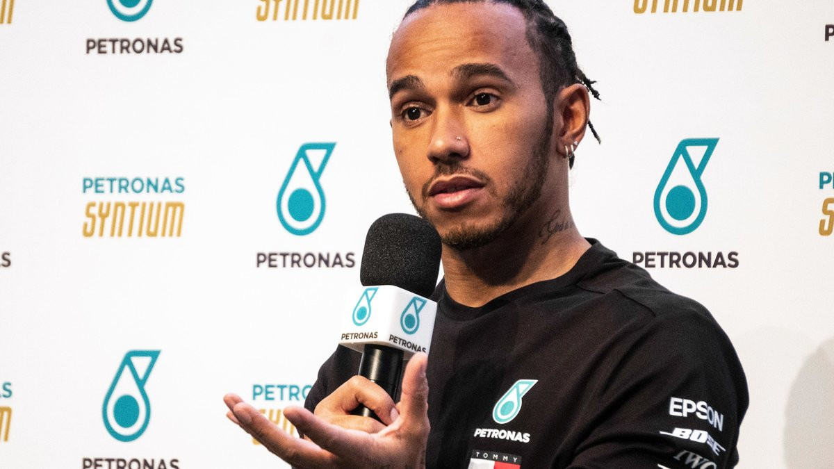 Formule 1 : Lewis Hamilton interpelle Mercedes pour son avenir ...