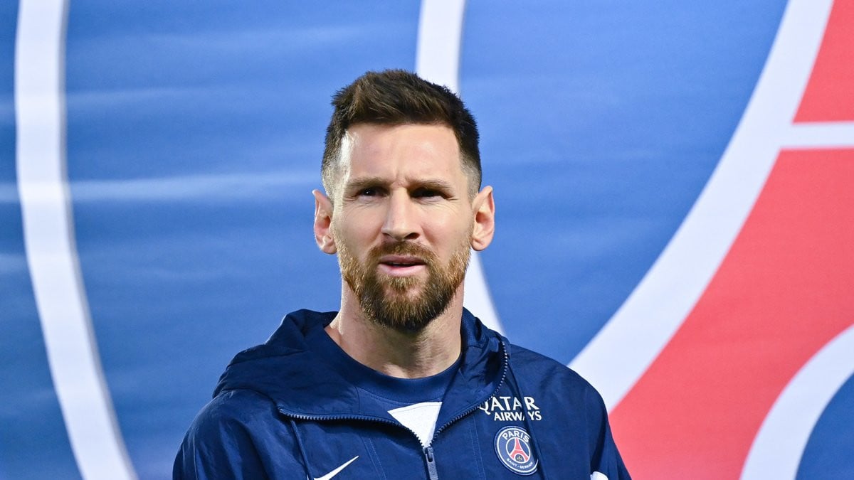 Mercato: Zabarni'S Paris Landing – Is This The Next Messi? (Mercato: Ilya Zabarni Est Arrivé À Paris Ce Dimanche Pour S'Engager Avec Le Psg) - ae64o9m