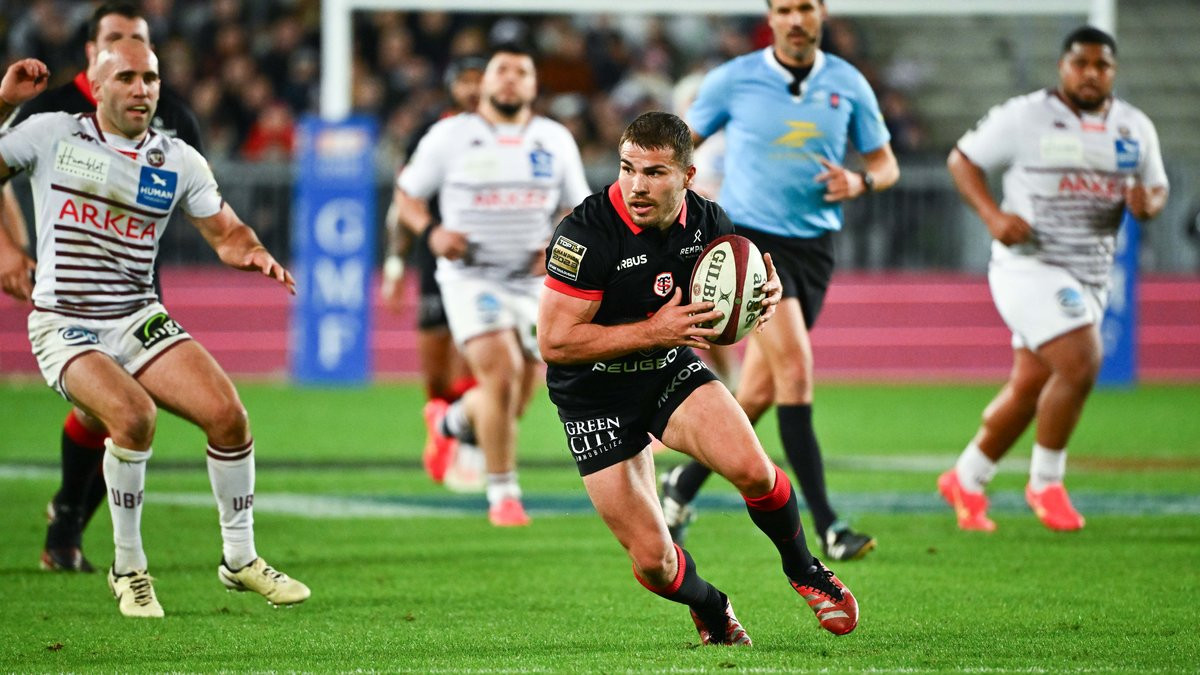 Rugby : Révolution pour Antoine Dupont ! - Le10sport.com