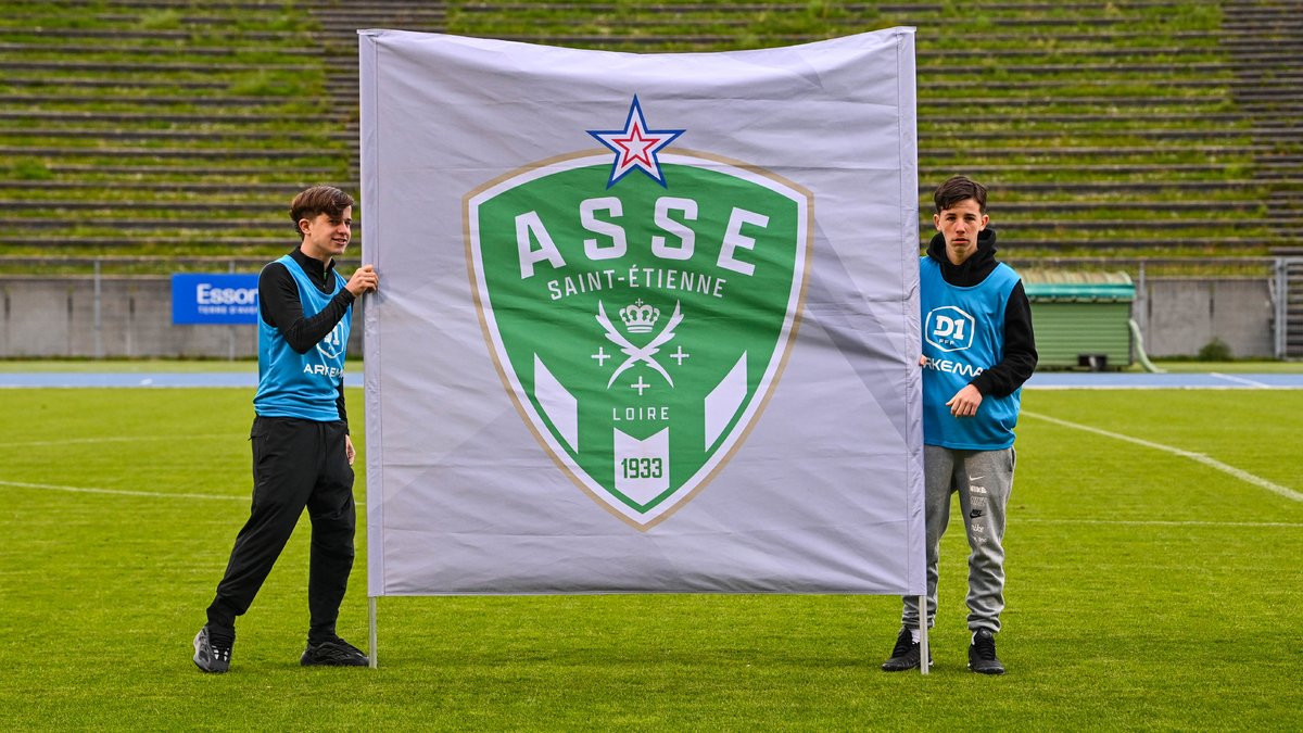 Lot de 3 anciens autocollants foot ASSE Les VERTS Saint-Etienne