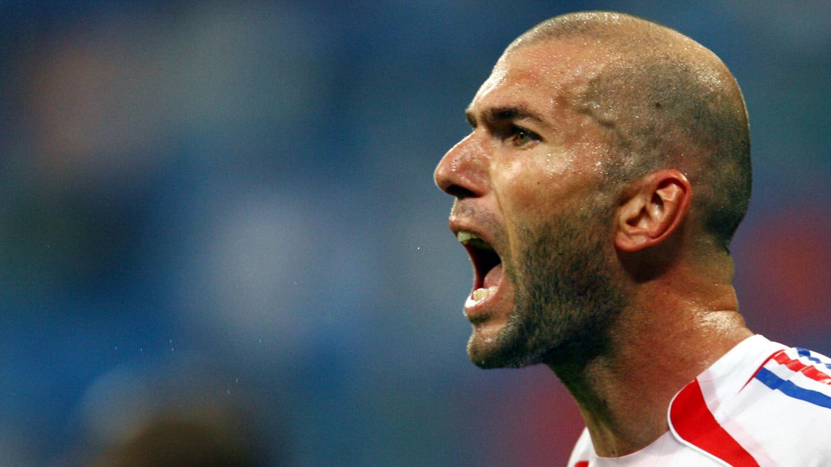 «Personne ne sait ce qui s’est dit» : L’échange secret avec Zinedine Zidane après son coup de boule à la Coupe du monde 2006 !