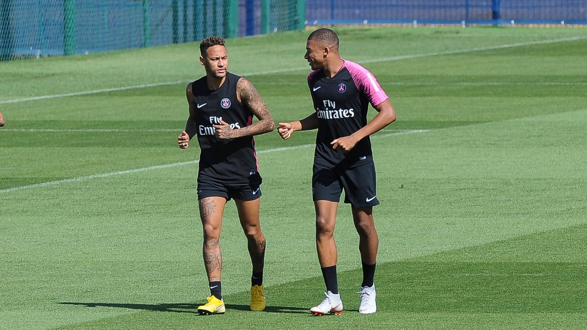 Kylian Mbappé contre Neymar : Quand le champion du monde en a eu marre des rumeurs au PSG , «la première chose que j'ai faite c'est d'aller attraper “Ney”»