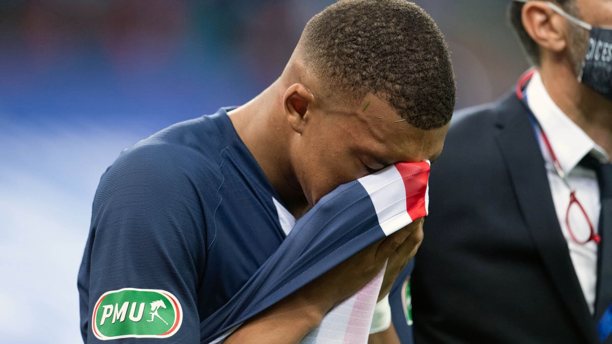 «J’ai pleuré toute la nuit» : Quand Kylian Mbappé a craqué après une blessure au PSG !