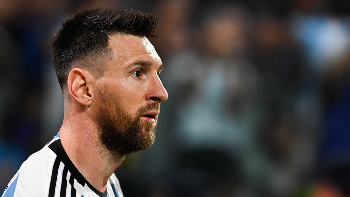 LE 10 SPORT 🔵 Transfert au Real Madrid : La tromperie d’une star pour… Messi ? LE 10 SPORT 🔵 Transfert au Real Madrid : La tromperie d’une star pour… Messi ?