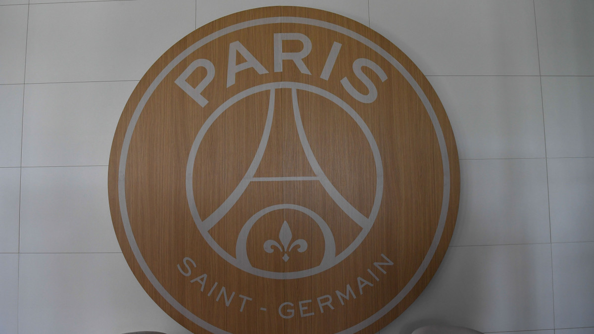 Le PSG acte son transfert, il pose avec son nouveau maillot ?