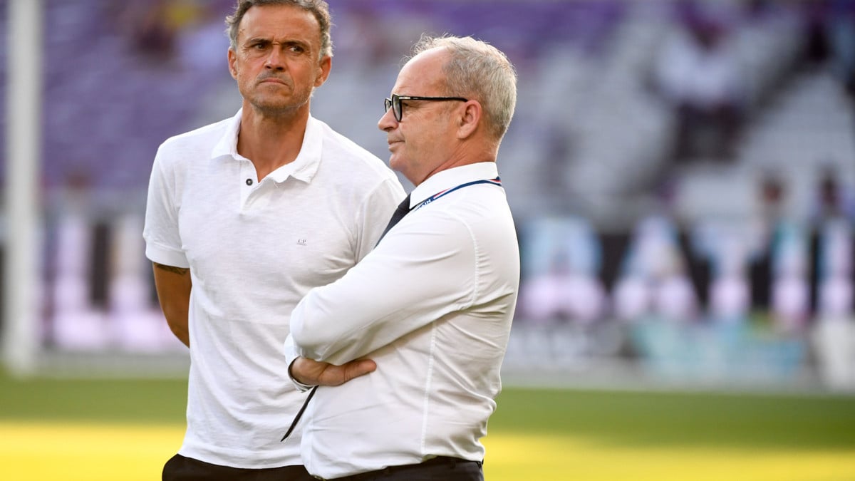 Le PSG encore un peu plus proche de boucler un transfert historique : Luis Enrique et Luis Campos ont identifié les trois prochains profils à recruter !