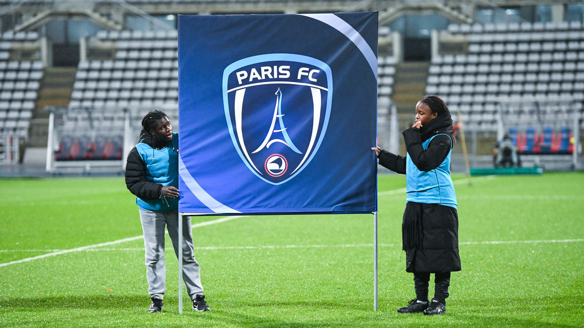 Mercato : Le Paris FC en galère avec deux gros transferts