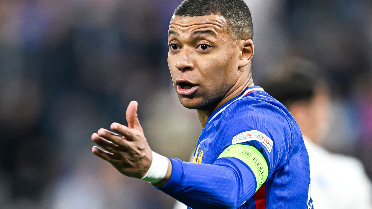 Mbappé, une fake news dénoncée en direct !