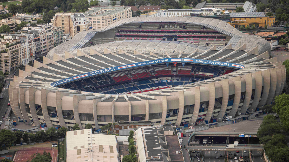 Mercato : Paris rate une star pour une question d’argent ?