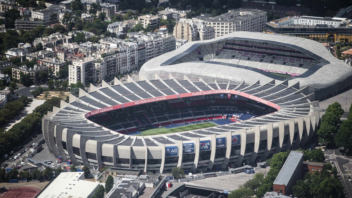 Du PSG au PFC : Transfert inattendu, la discussion qui a tout changé !