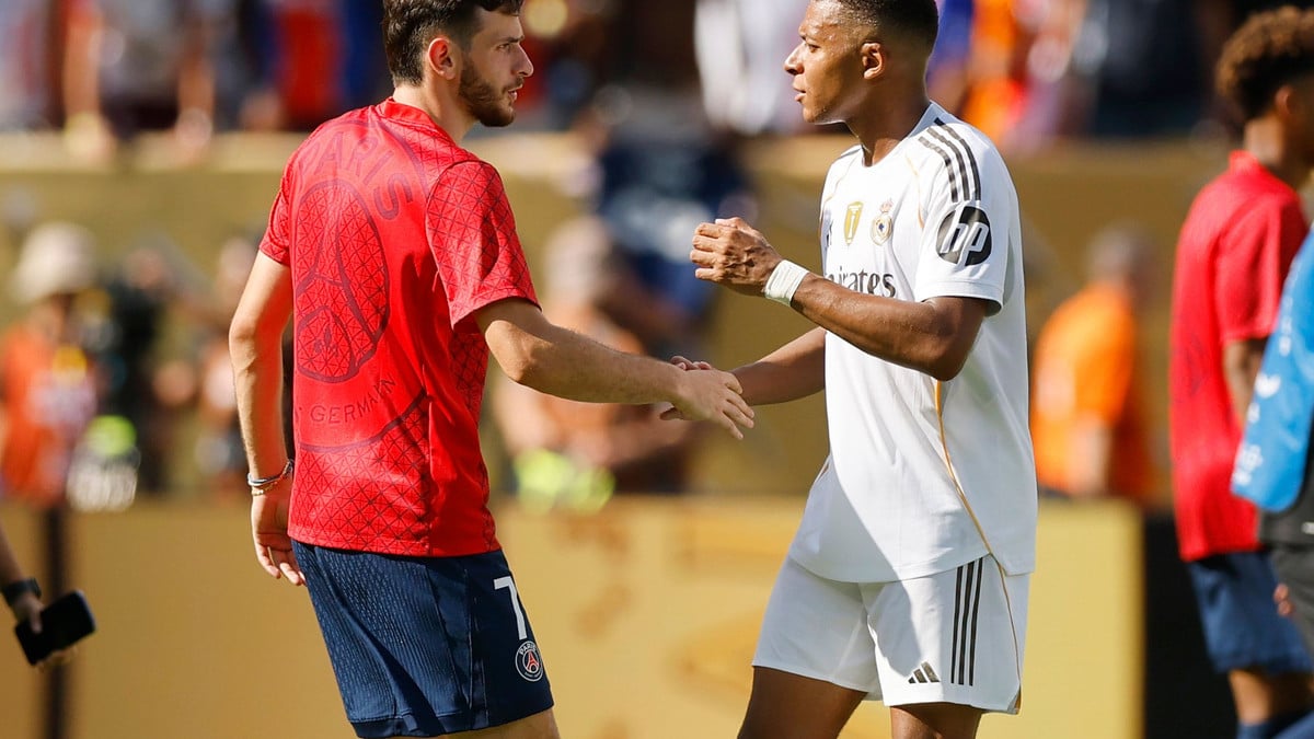 Kylian Mbappé fait le forcing pour le Ballon d'Or : Une star du PSG répond !