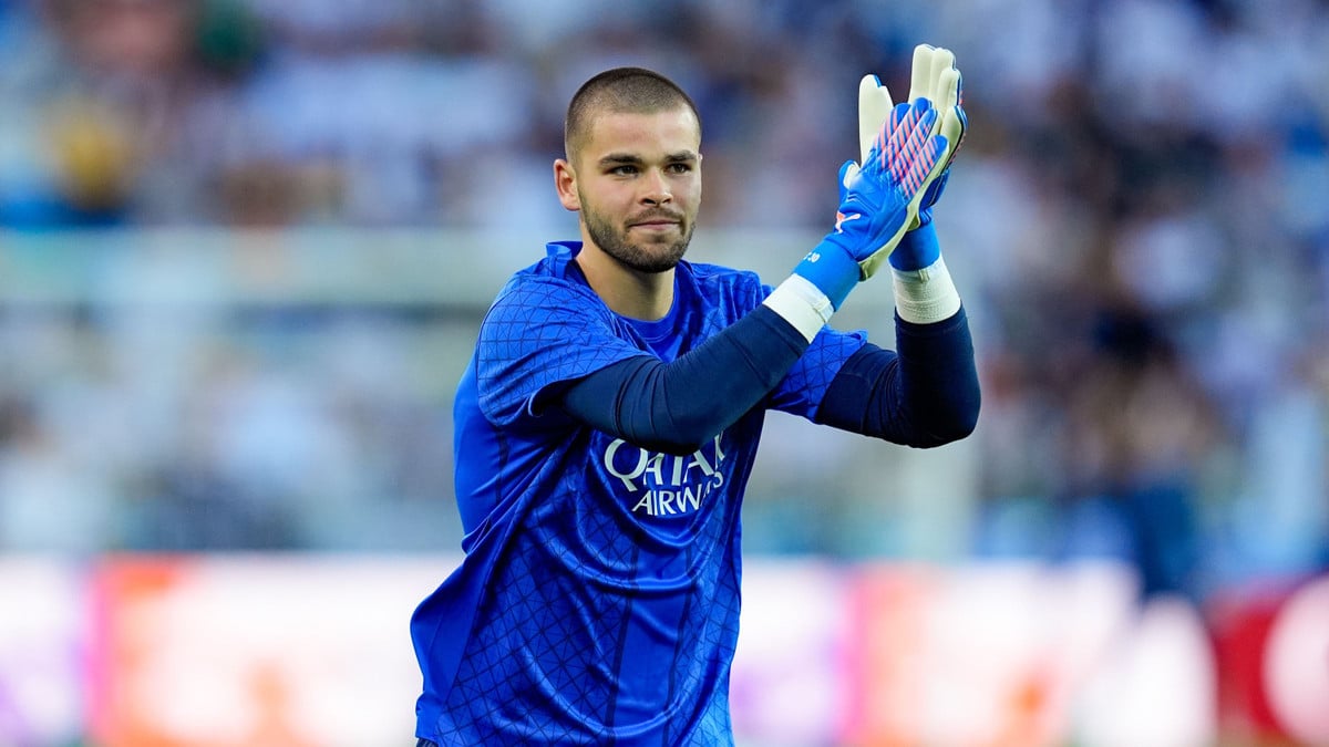 Lucas Chevalier déjà en danger au PSG : Les menaces prononcées en Russie !