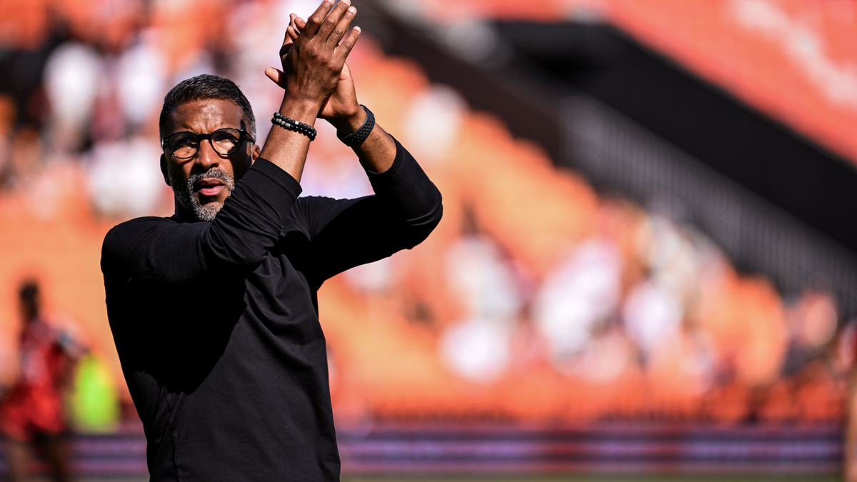 Habib Beye, c'est fini : La grande annonce a fuité !