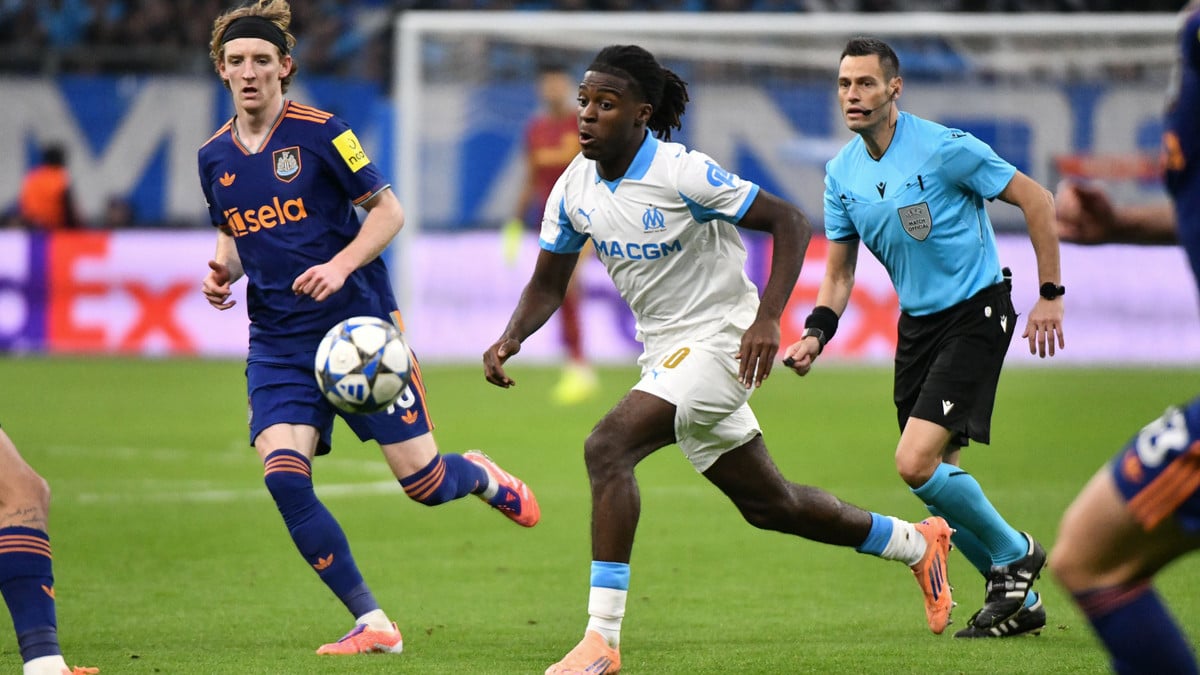Annoncé comme un futur grand talent de l’OM, Darryl Bakola explique son départ et dévoile le dernier message que lui a laissé Roberto De Zerbi avant de partir