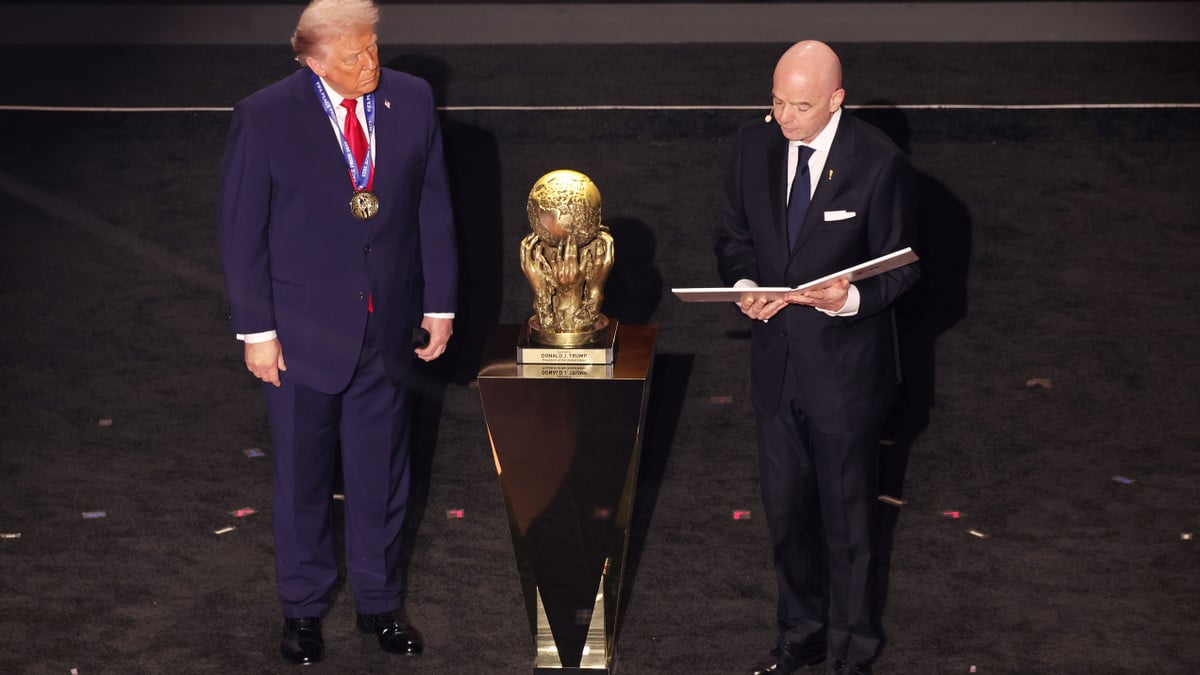 Coupe du monde 2026 - Donald Trump incite la FIFA à annuler un carton rouge : Le scandale qui fait réagir l'équipe de France