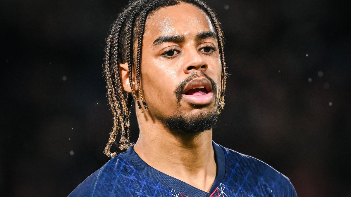 Transfert de Bradley Barcola : La «discussion un peu lunaire» qui l'a convaincu de quitter le PSG, son entourage est pointé du doigt