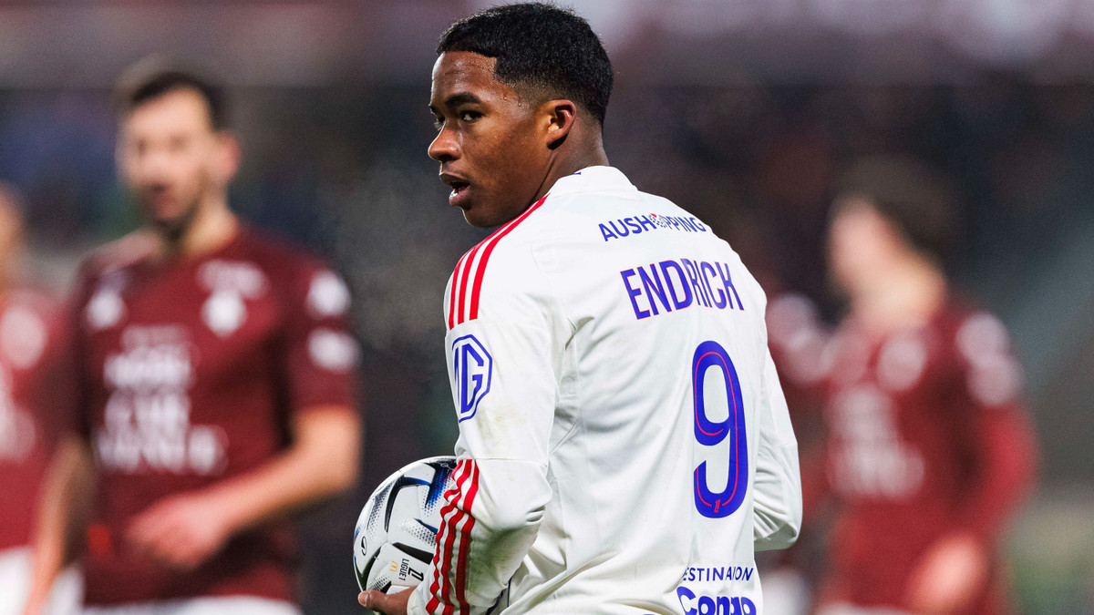Privé d'Endrick, l'OL va tenter un coup en attaque