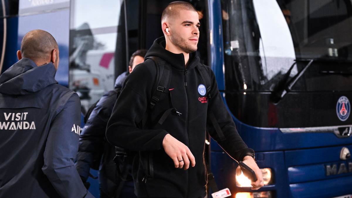 Mercato - Le PSG est sous le charme : Ce gardien qui risque de mettre Lucas Chevalier à la porte !