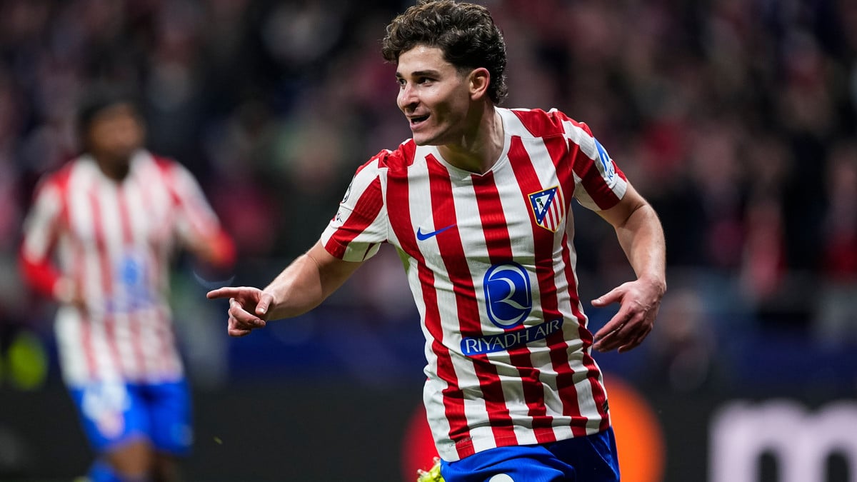 Transfert de Julian Alvarez : L’annonce de l’Atlético de Madrid qui refroidit le PSG !