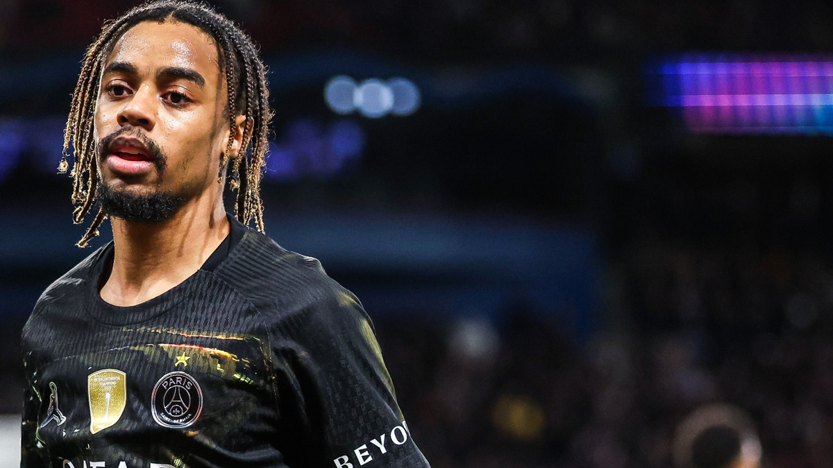 «Il y a un effet domino avec six joueurs à Paris» : Comment les départs annoncés de Bradley Barcola et d’un autre attaquant ont chamboulé le mercato du PSG
