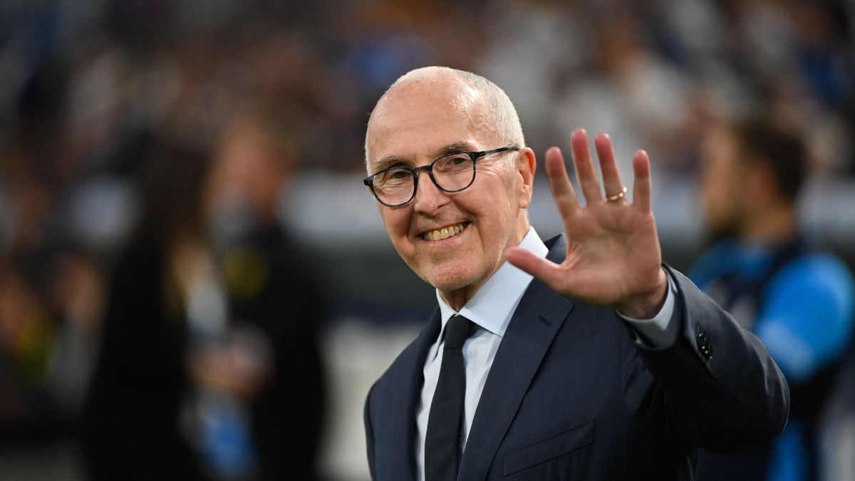 Frank McCourt prend un coup de pression : Voilà ce qu'il doit faire s'il veut garder l'OM
