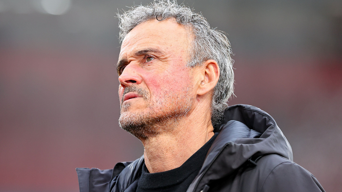 Daniel Riolo avoue avoir «tapé sur un seul entraîneur du PSG» : Surprise, ce n'est pas Luis Enrique !
