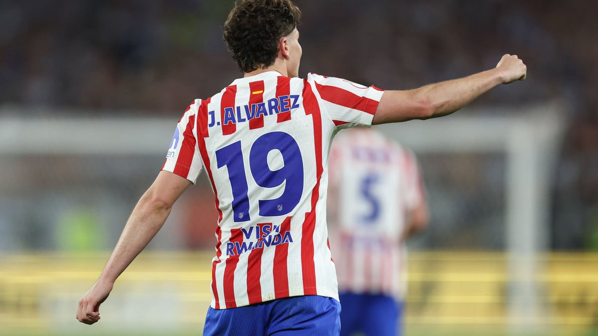 Transfert de Julian Alvarez : Le PSG a trouvé la solution ?