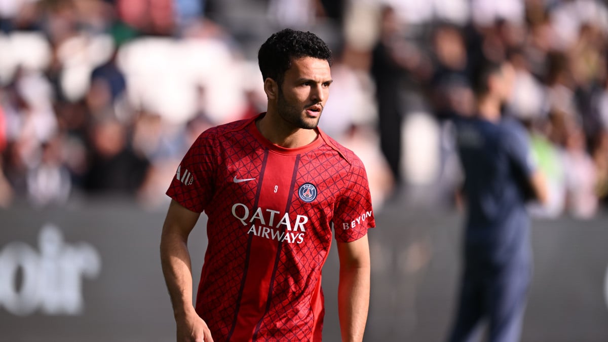 Gonçalo Ramos : Walid Acherchour donne le nom de l’attaquant qui doit le remplacer au PSG !
