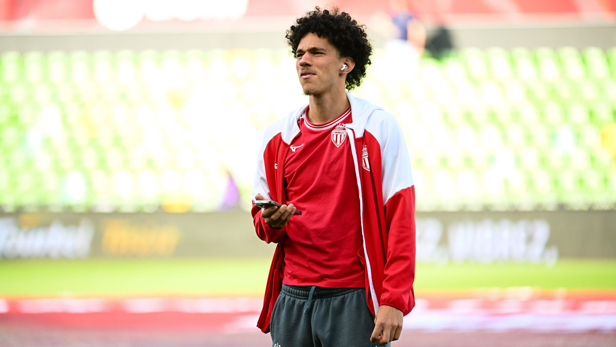 Transfert de Maghnes Akliouche : Le PSG se fait encore une fois recaler, une offre de 45M€ n’a pas suffi !