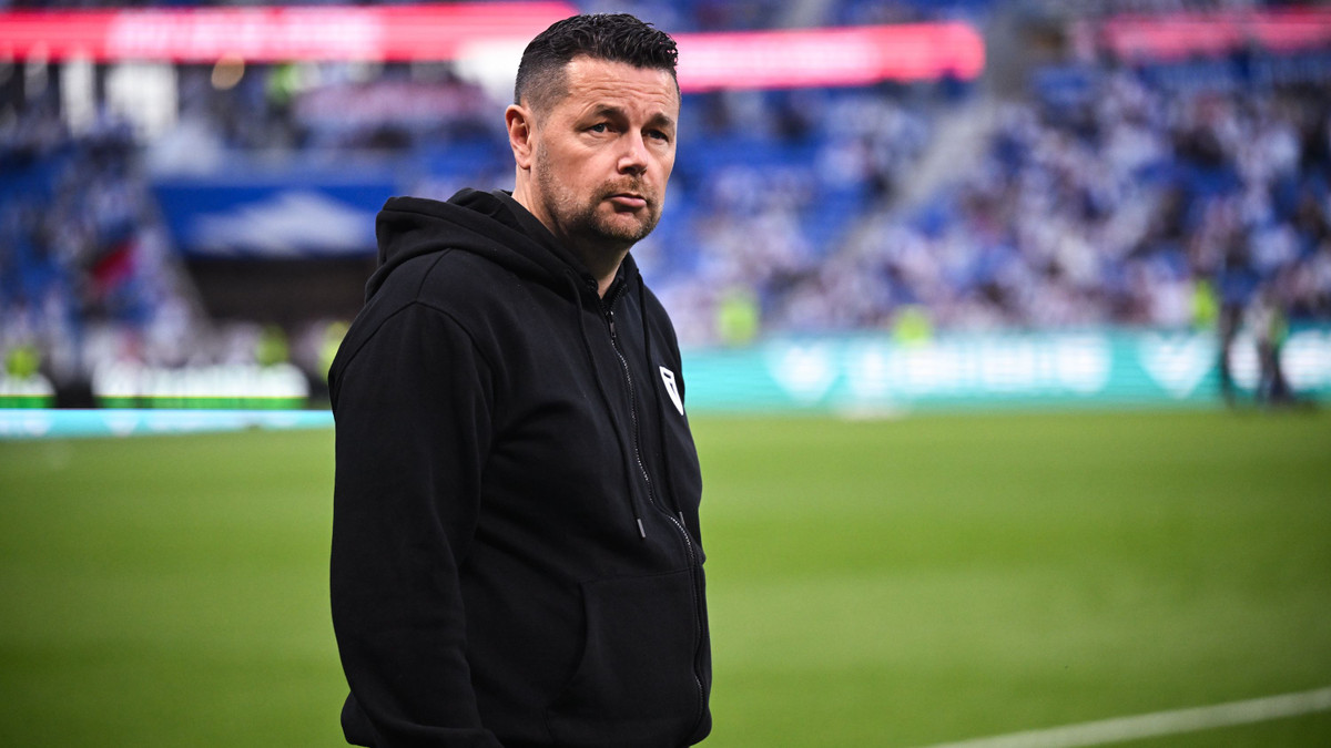 Mercato : Pierre Sage confirme des «contacts» pour quitter le RC Lens