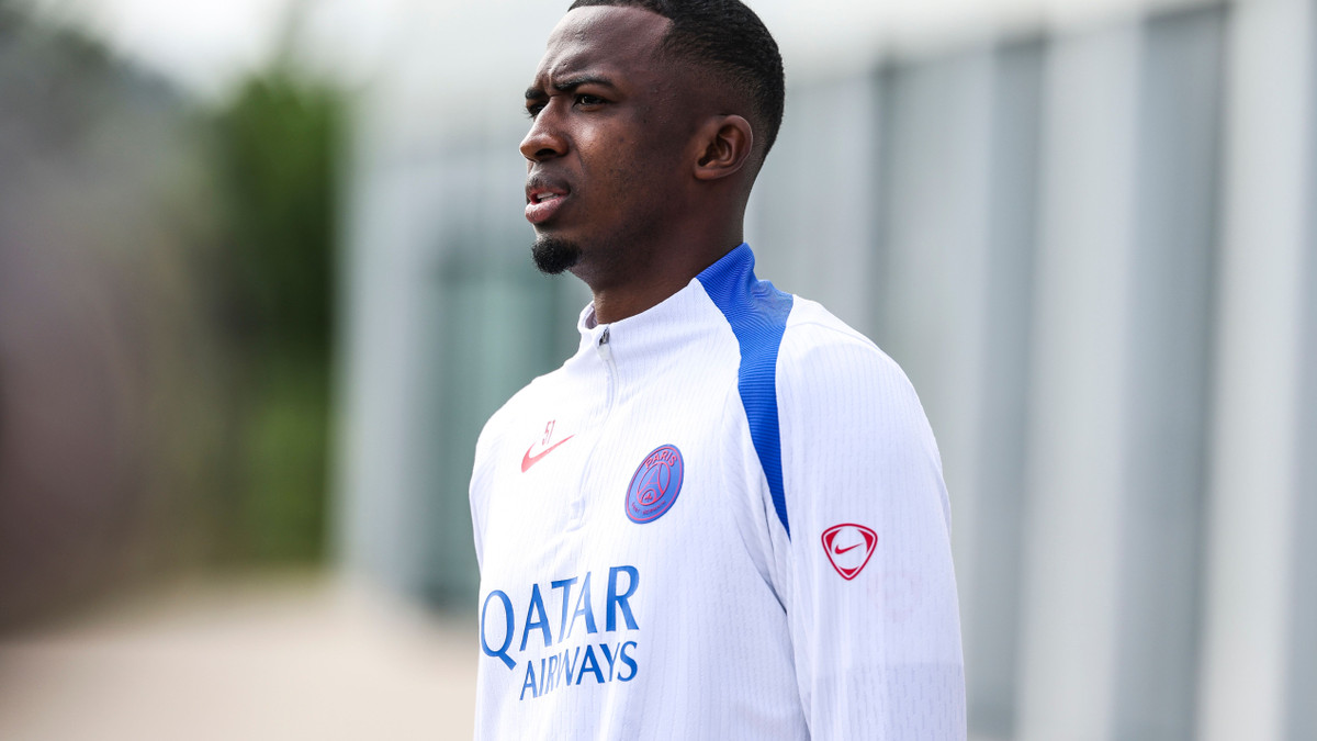 40M€ pour Willian Pacho : Au PSG on en revient toujours pas, «c'est le meilleur du monde à son poste»
